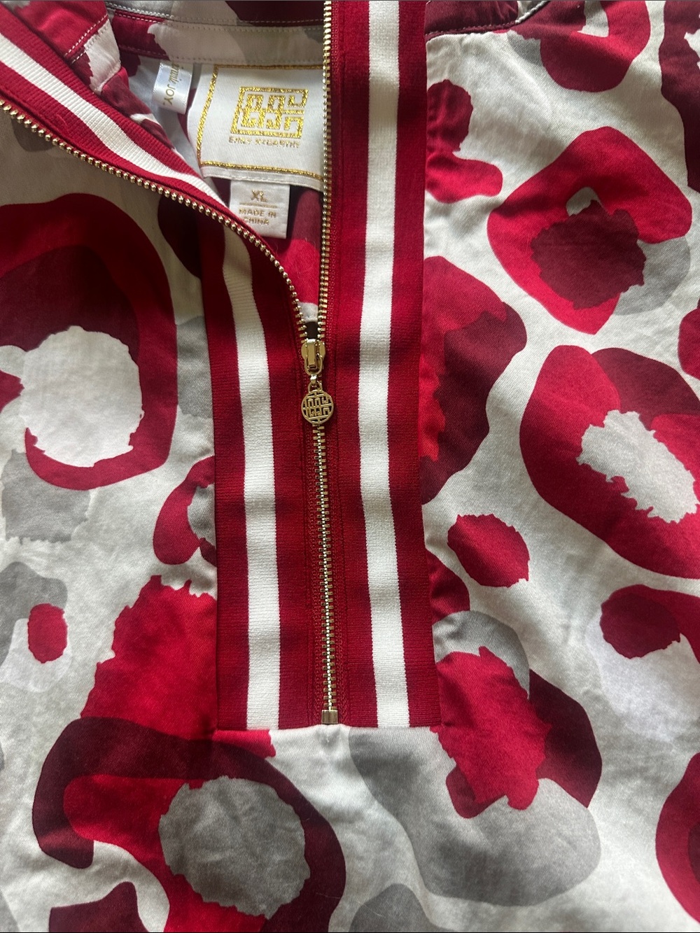 Girls Red & Gray Animal-Print Quarter-Zip Pullover Hoodie - Picture 3 of 4